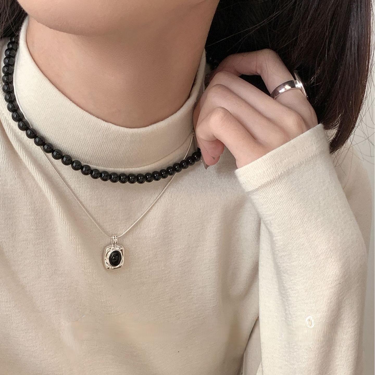 Onyx Square – Sterling Silver Necklace