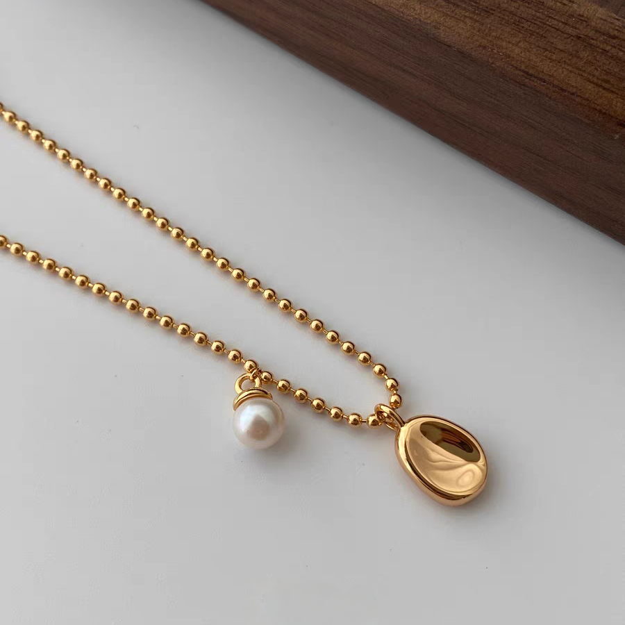 Natural Pearl Disc Necklace