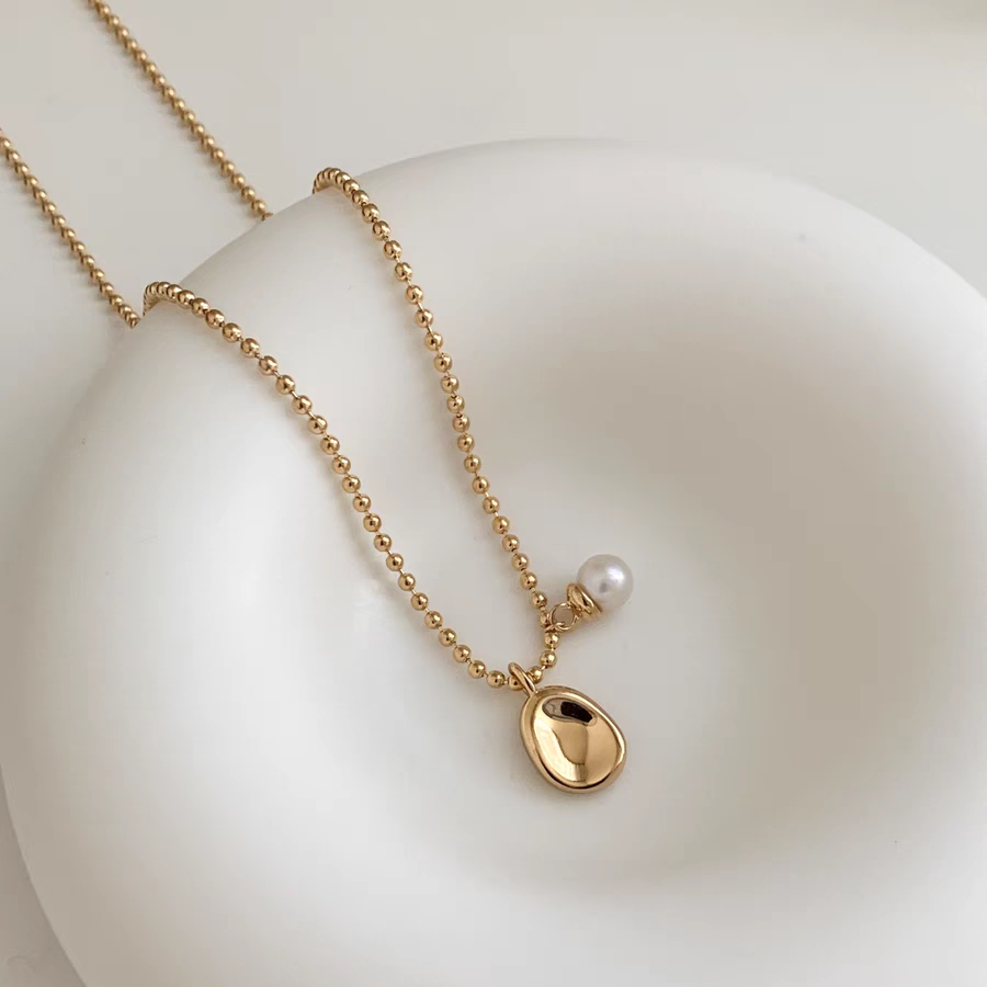 Natural Pearl Disc Necklace