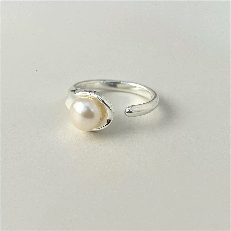 Sterling Silver Pearl Ring