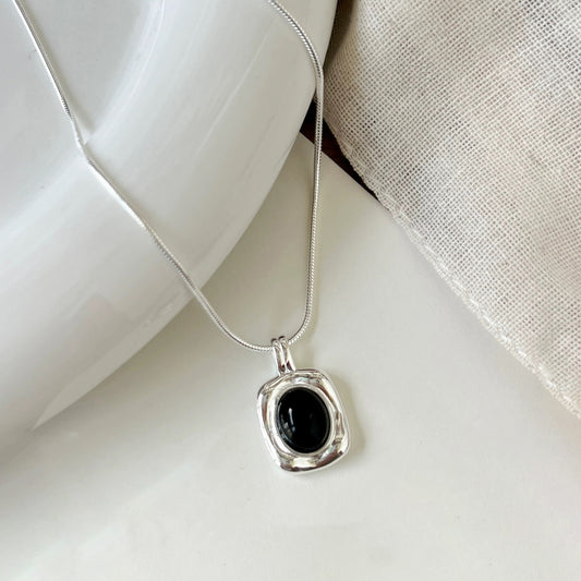 Onyx Square – Sterling Silver Necklace