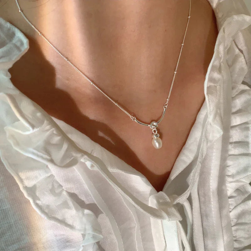 Baileys Glow – Sterling Silver Pearl Necklace