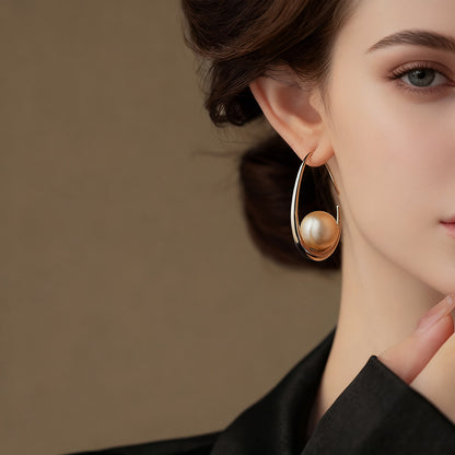 Gold Teardrop Pearl Earrings