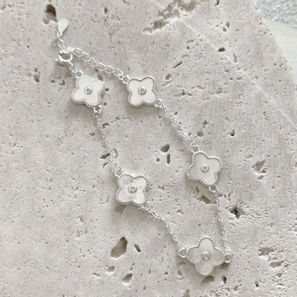 Moonlit Clover Bracelet – Sterling Silver
