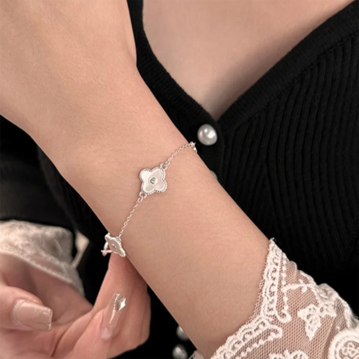 Moonlit Clover Bracelet – Sterling Silver