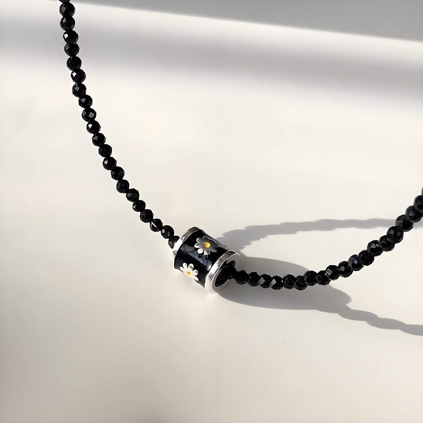 Midnight Daisy – Sterling Silver Enamel Necklace